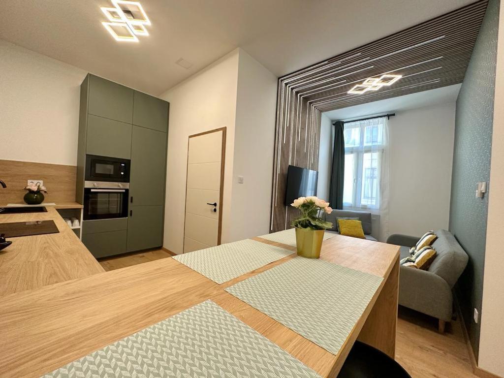 Apartment At Gozsdu Courtyard #Partyzone #Downtown #Freeparking บูดาเปสต์ ภายนอก รูปภาพ