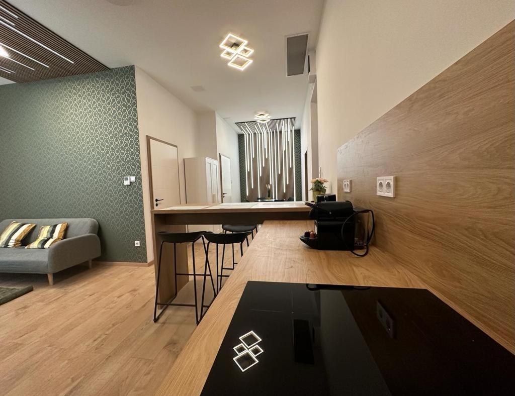 Apartment At Gozsdu Courtyard #Partyzone #Downtown #Freeparking บูดาเปสต์ ภายนอก รูปภาพ